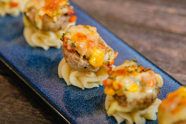  �h����WĢ��