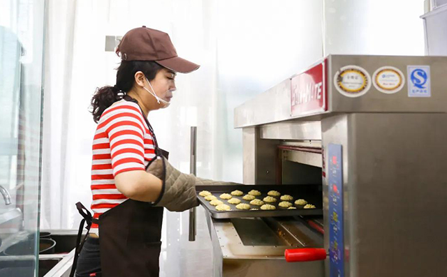 ��Ů�˄�(chu��ng)�I(y��)��Ů�����c(di��n)��(chu��ng)�I(y��)��ʲô�(xi��ng)Ŀ�����x��