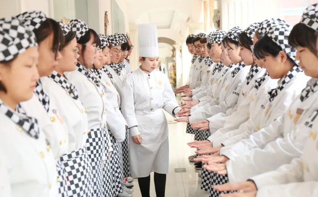 ���c���n